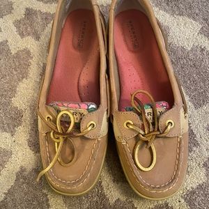 Sperry size 6.5